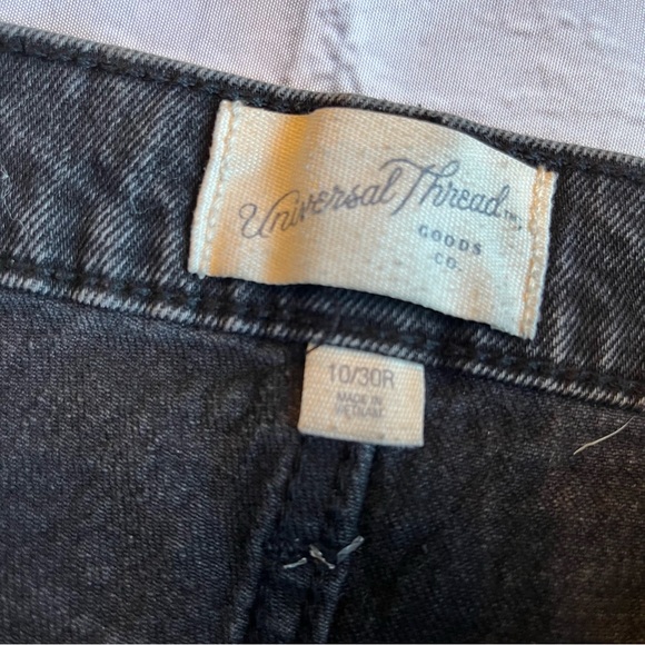Universal Thread Black Denim Cut Off High Rise Shorts Size 10 - Picture 6 of 7